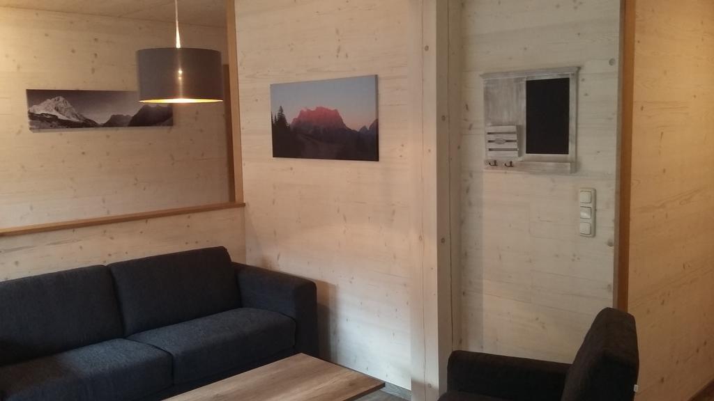 Appartements Alpenland Lermoos Habitación foto