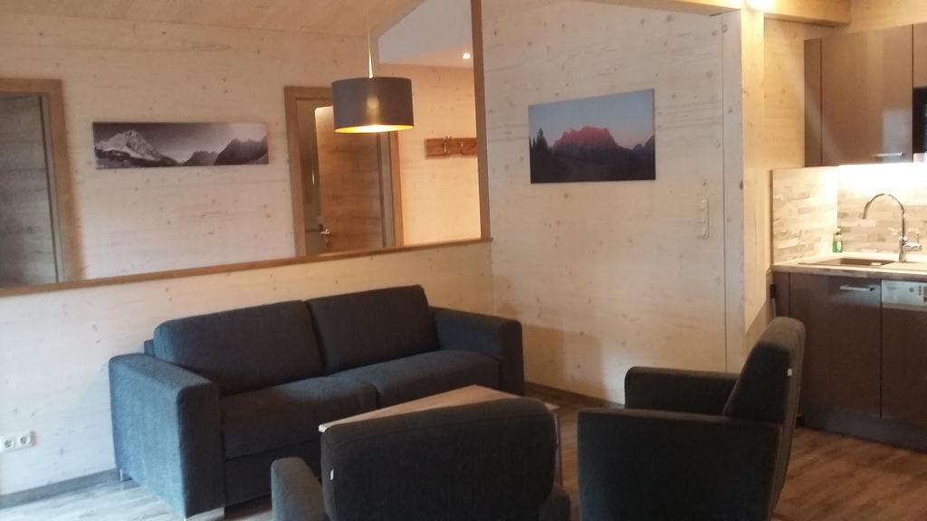 Appartements Alpenland Lermoos Habitación foto